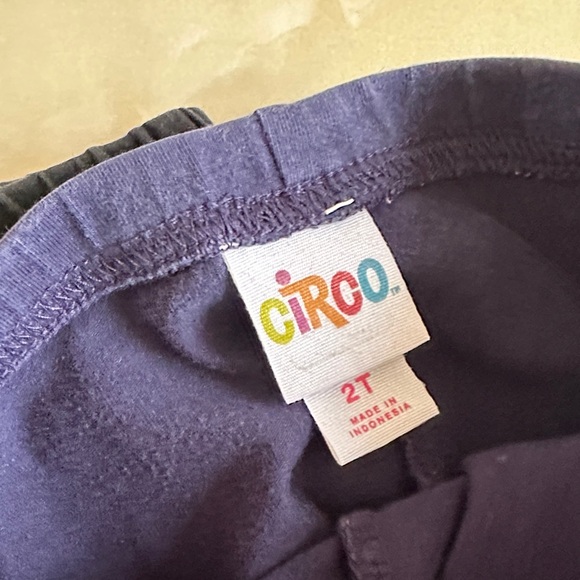 2T clothes bundle - Picture 8 of 15